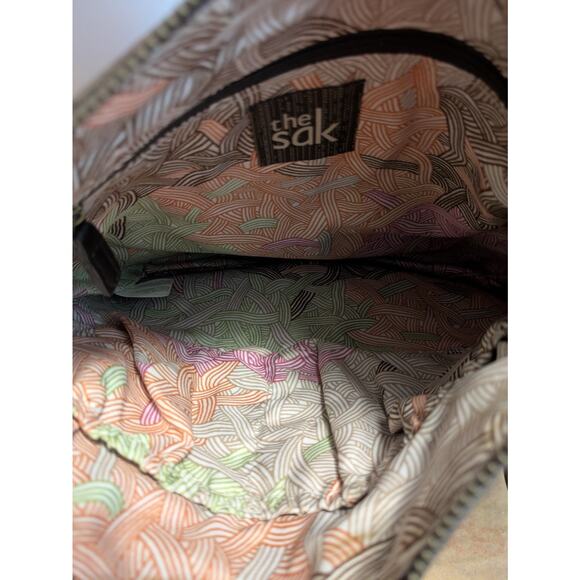 The Sak Kendra Crossbody Purse Distressed Two-Tone Brown Leather Messenger Bag - Picture 8 of 8